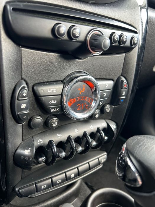 Mini Countryman Sunt Mini, mama ma alinta Minestrone, sunt in Romania de 3 ani. La pri