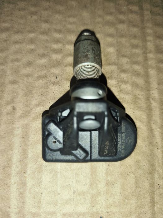Сензори датчици налягане гуми MERCEDES W205 W212  W213 BMW