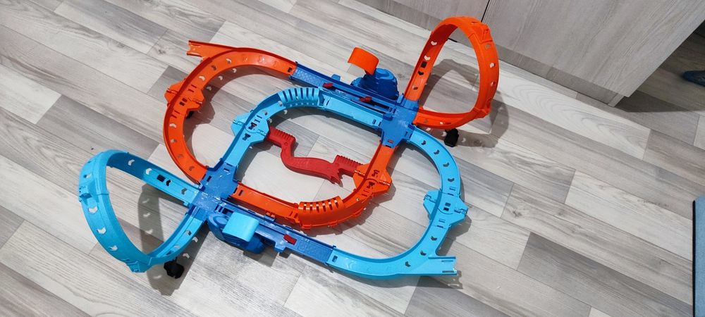 Продаю детскую дорогу XOT VILS