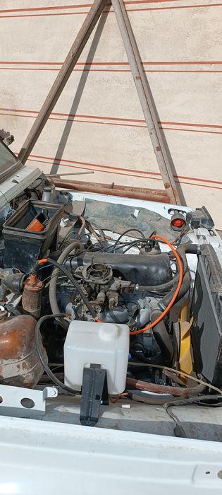 НИВА 2121 год 1988