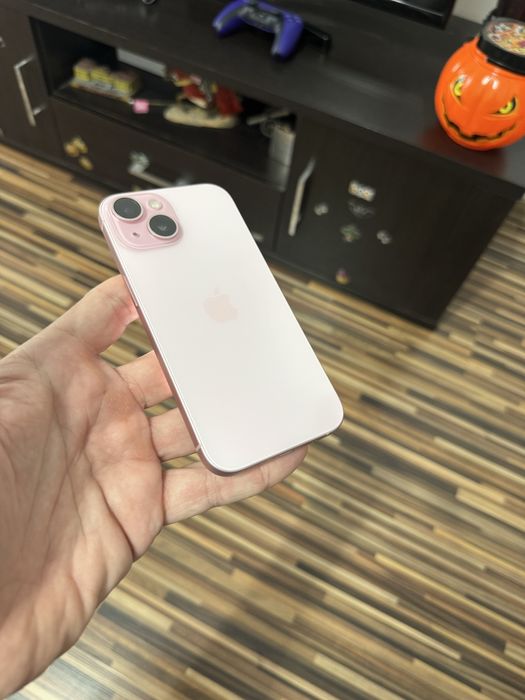 iPhone 15 ROZ, memorie 128Gb, baterie 87%, la cutie,  ca NOU