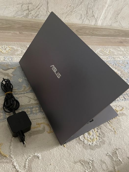 ASUS • Core i3-1005G1 • 4 ГБ • HDD 1 ТБ