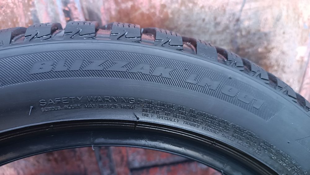 225/50/17 Bridgestone