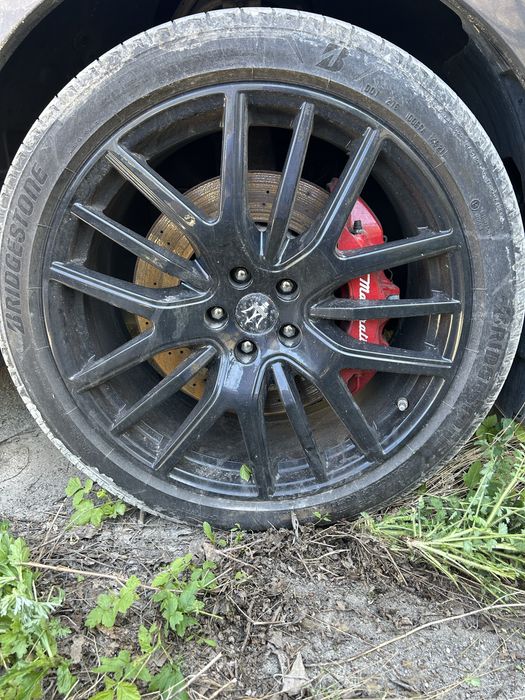 Джанти и гуми за Мазерати Леванте