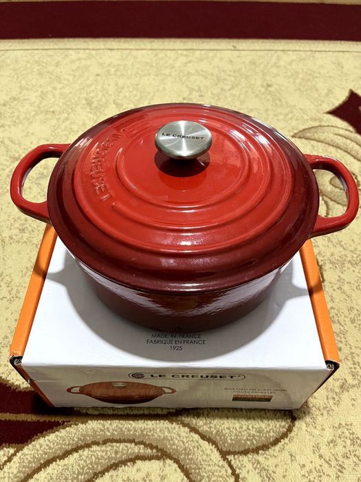 LE CRUEUSET Чугунная кастрюля