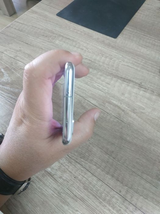 Samsung S20 5G   sotiladi