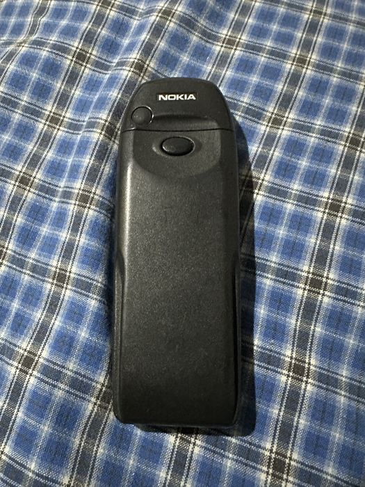 Продавам Nokia 6310i