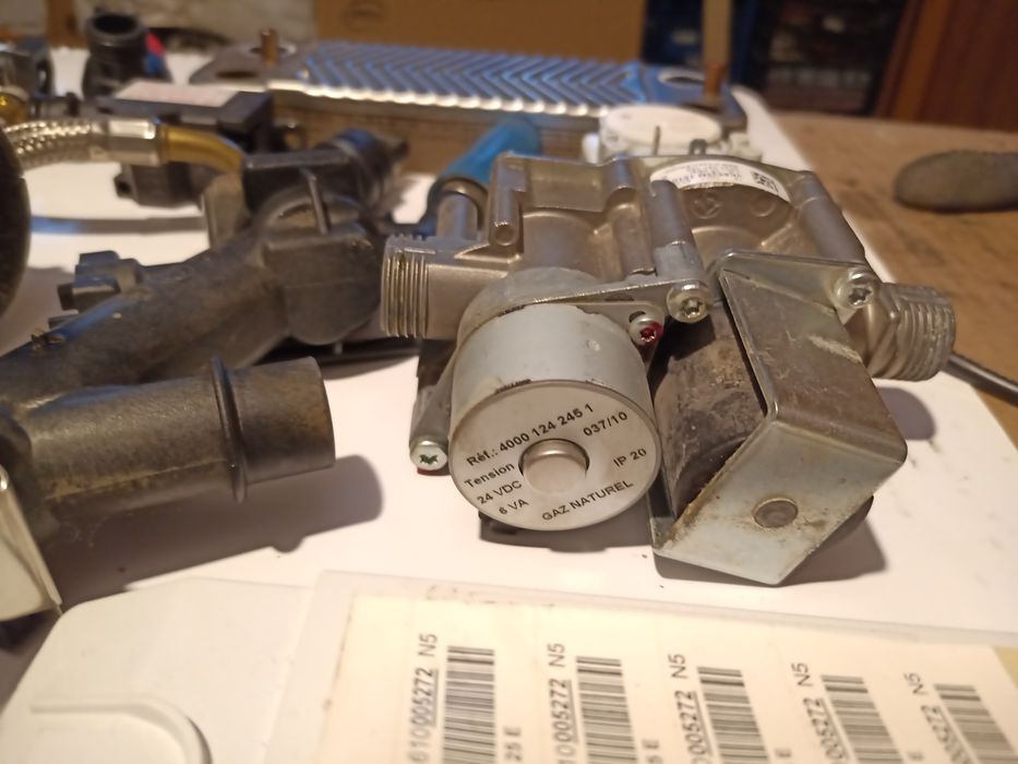 Themaclassic F 25 E Presostat Schimbator secundar Fluxostat