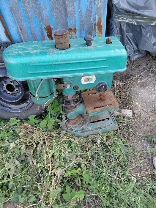 Продам сверлильный станок