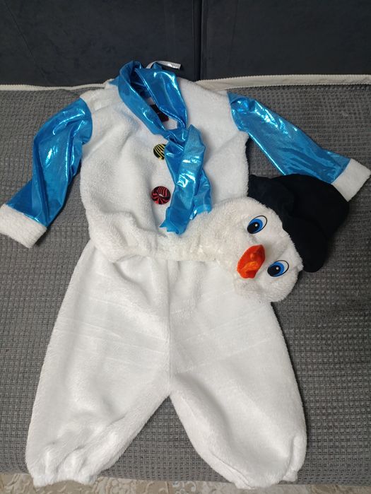 Новогодний костюм снеговика