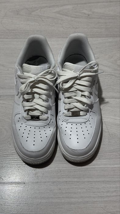 Продам кроссовки Nike Air Force