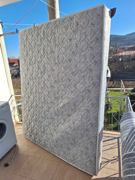 Еднолицев матрак чисто нов