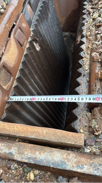 Продам грохот щековую дробилку