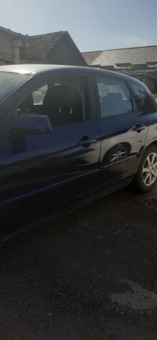 MAZDA 3 2004 — imagine 2