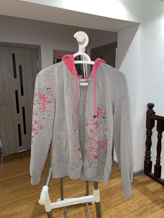 Продам одежду б/у