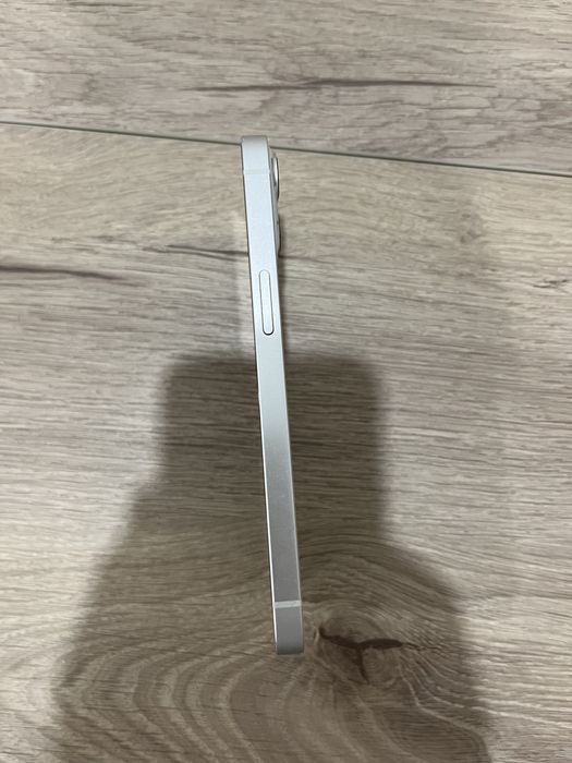 Белый Iphone 13 256gb 75%