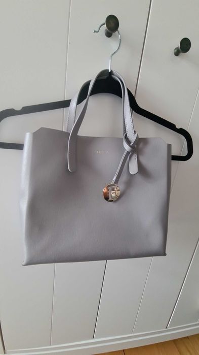 Дамска чанта FURLA