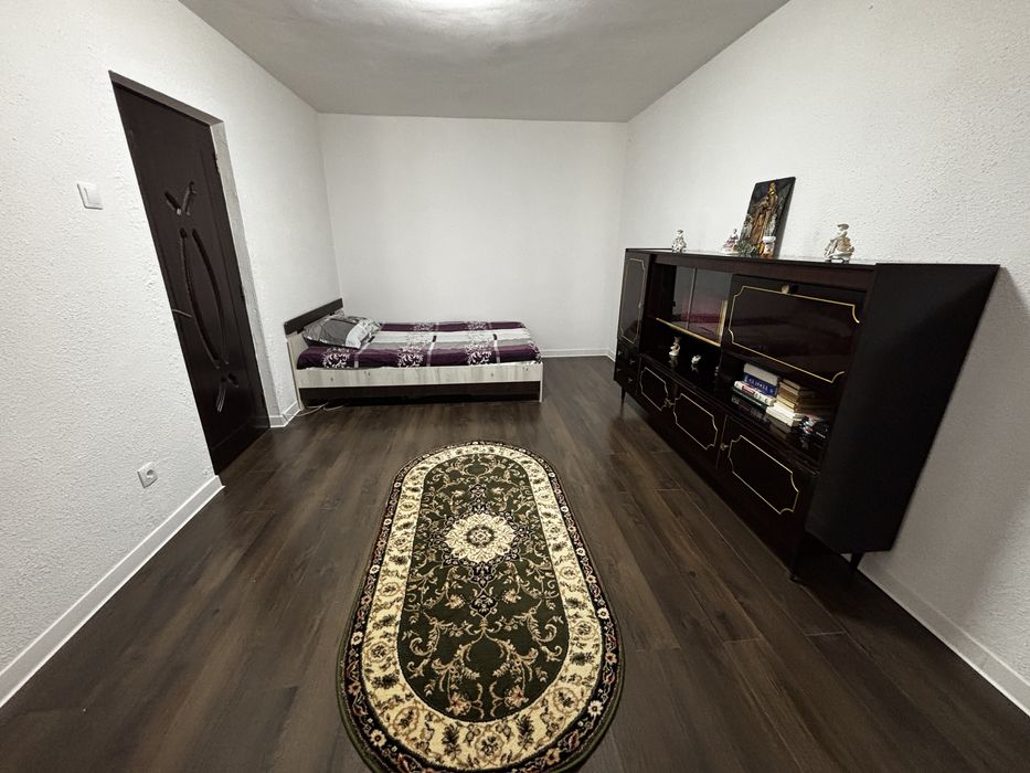 Inchiriez apartament 2 camere, in Ostroveni