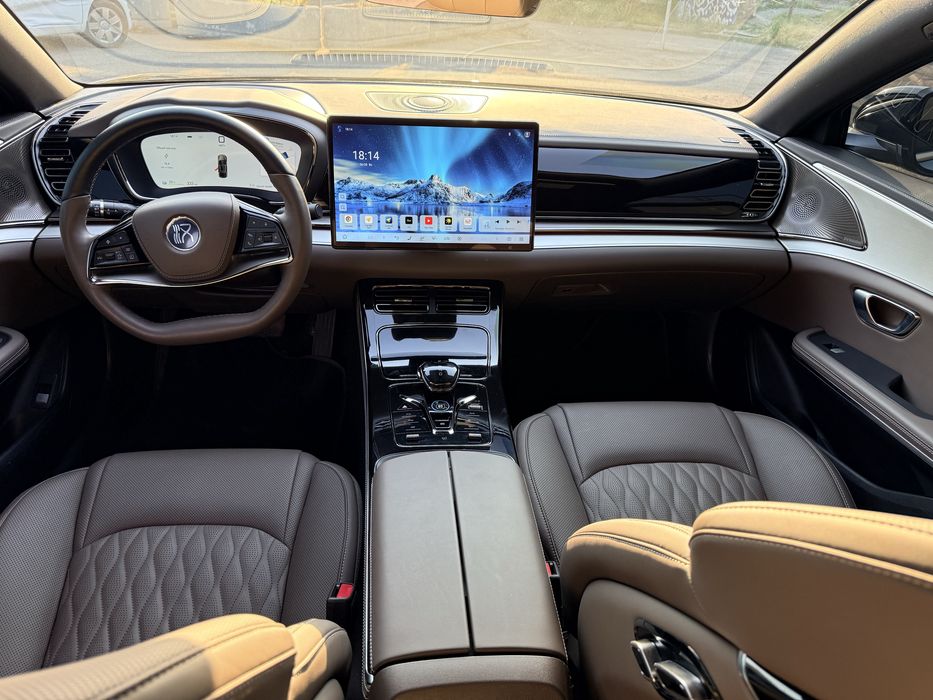BYD han 605 km 2025 smart