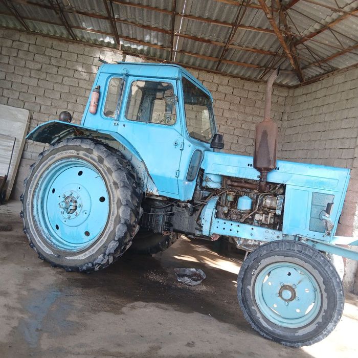 Traktor MTZ 80 Belarus