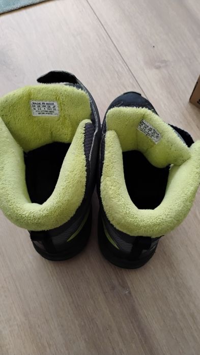 Vând ghete impermeabile Salomon copii 36