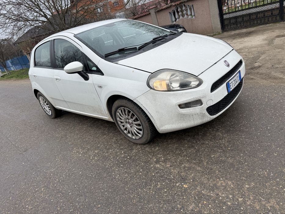 Vand/schimb fiat grande punto street  diesel