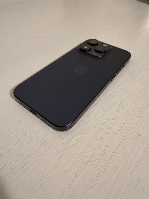 iPhone 15 pro 256GB 93%