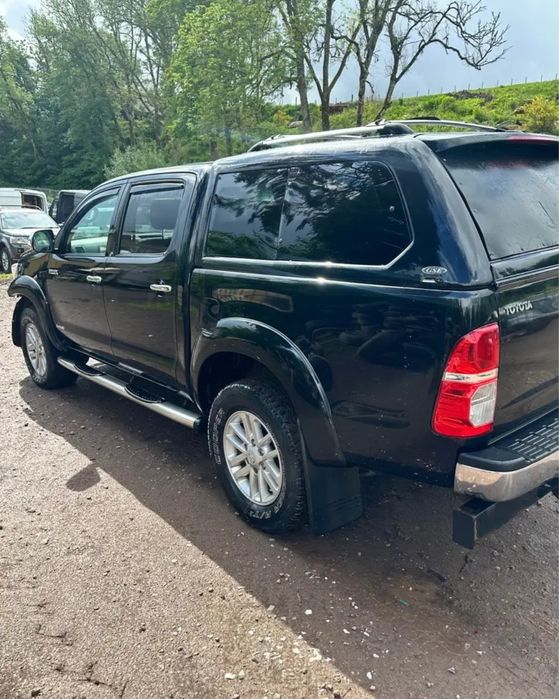 Dezmembrez Toyota Hilux 3.0 1KD-FTV 2012-2015