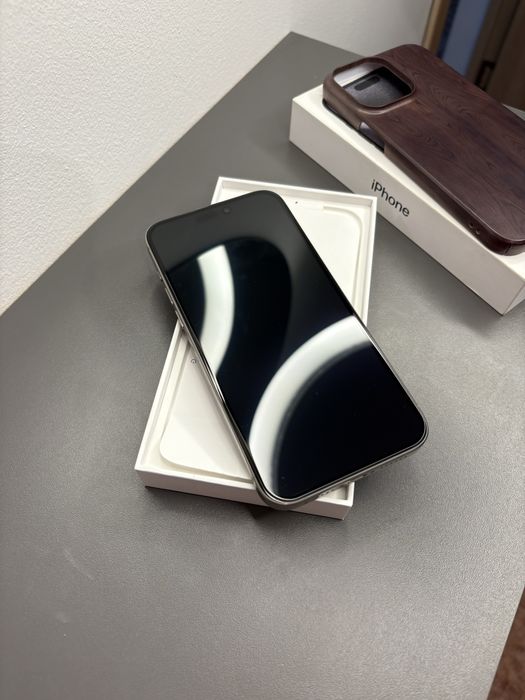 Iphone 15 pro max 256gb емкость90%