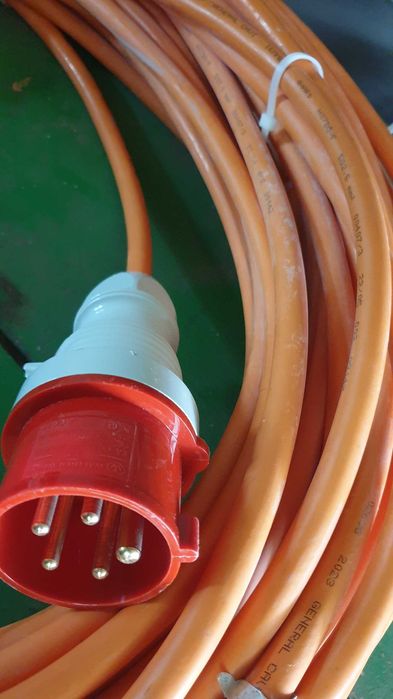 Prelungitor trifazic industrial pentru santier H07BQ-F