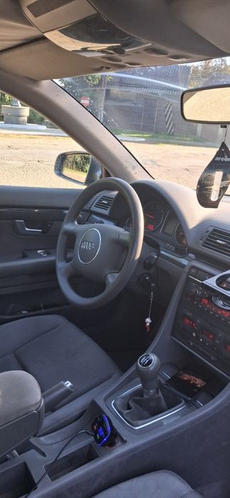 AUDI A4 2002 — imagine 4