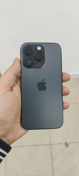 Продам Айфон 14 Про.