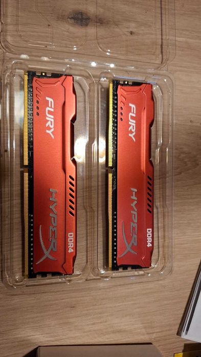 16 GB DDR4 RAM (2 x 8 GB DDR4 Fury HyperX рам памет)