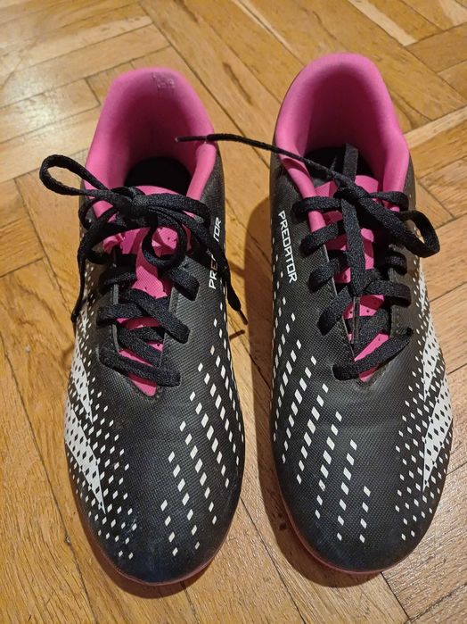 Маркови детски футболни и баскетболни обувки 38 номер