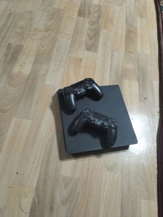 PS 4 игровая приставка