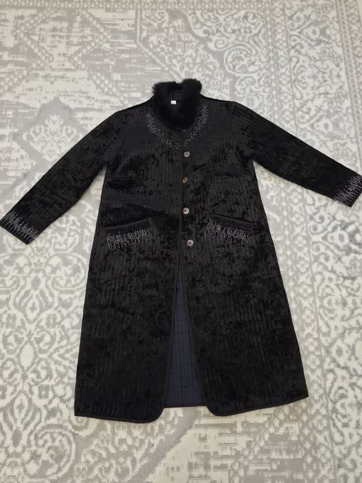 Продаются камзол, пальто, дубленка и куртка(мужская куртка)