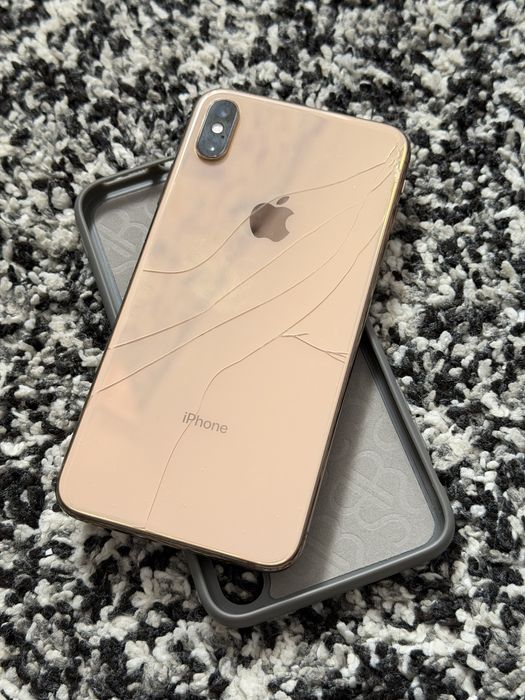 Продам Iphone xsmax256gb