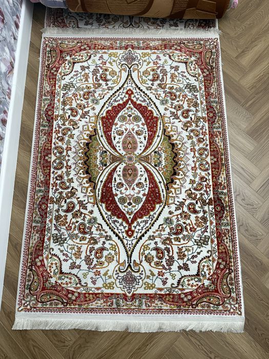 Продам иранский шелковый ковер