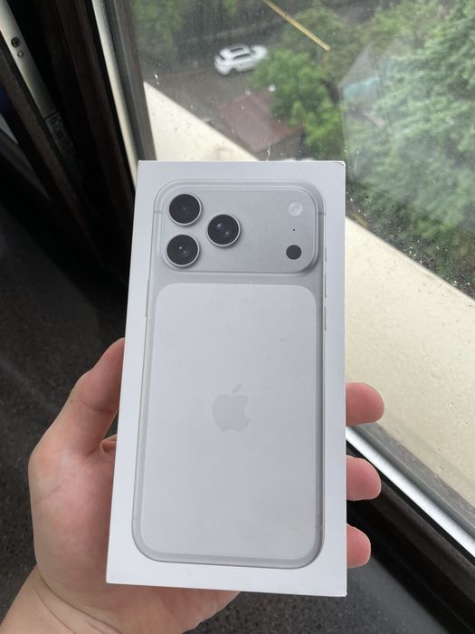 Iphone 17 pro max 512 silver eSim
