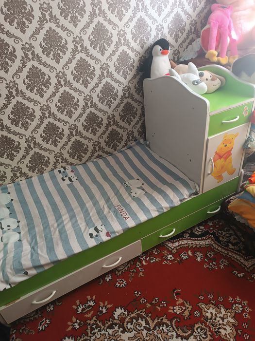 Продаю детскую кроватку состояние отличное