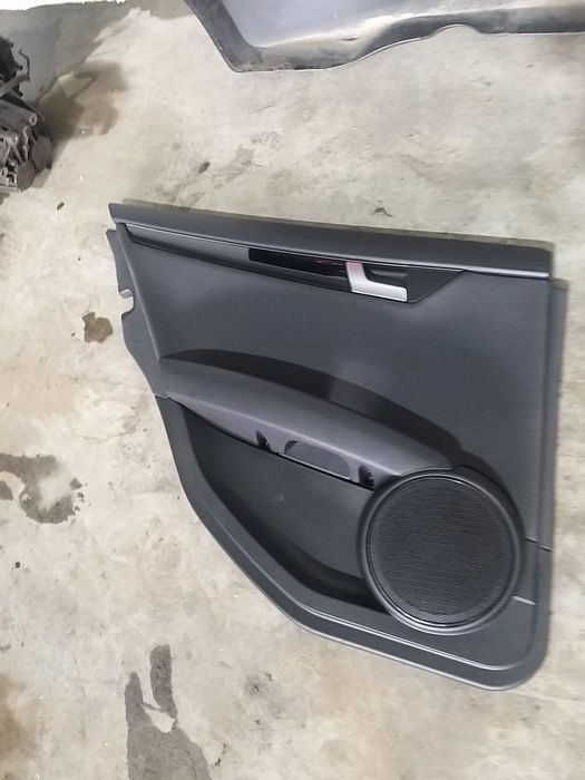 Fata tapiterie usa stanga spate mercedes c class w204 berlina facelift a2045402610