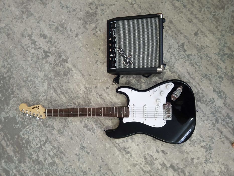 Продам электрогитару