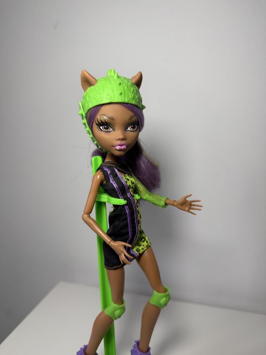 Papusa Clawdeen Wolf Skulltimate Roller Maze 2012 G1 Monster High