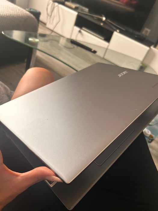 Acer Chromebook 515 – Intel Core i7 / 16 GB RAM – stare foarte bună