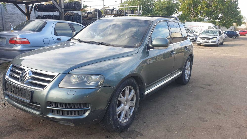 Dezmembrez Volkswagen Touareg 2.5 TDi an 2005 cod motor BAC