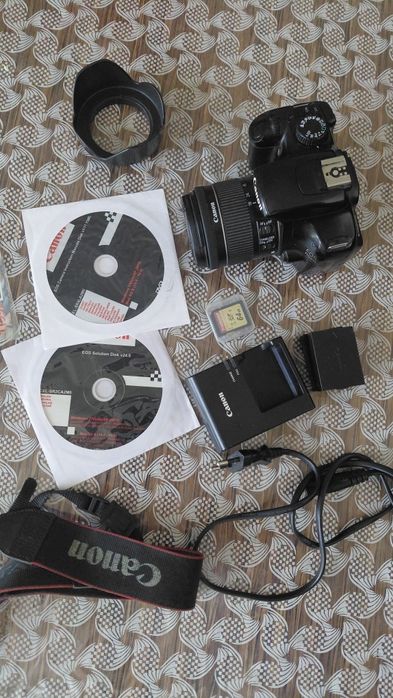 Canon EOS 1100D fotoapparat