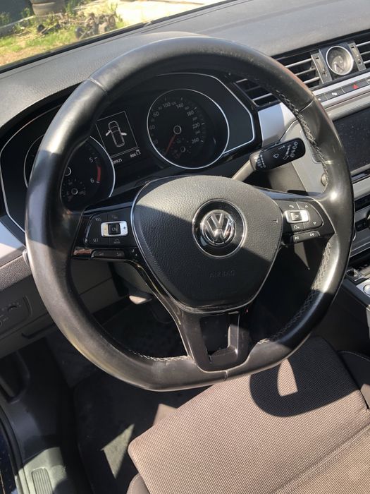 Plansa de bord Vw Passat B8 2015-2023 neagra 1.6 Tdi DCX DCXA 120 cp