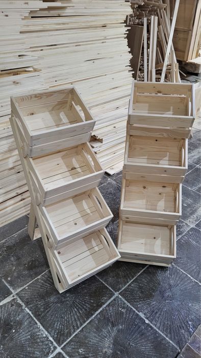 уникални стъпаловидни стелажи за плод и зеленчук