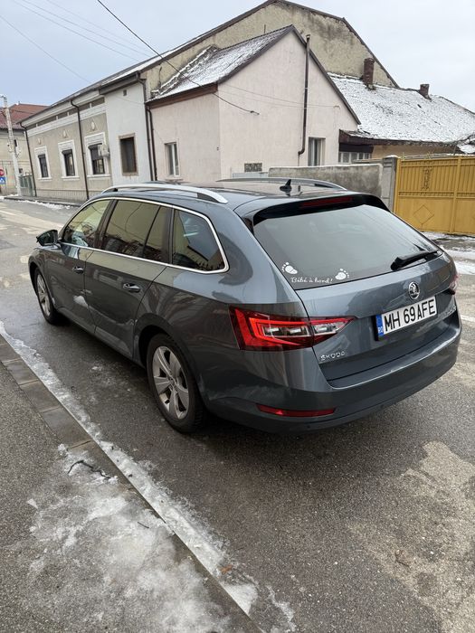Skoda Superb  2.0 tdi DSG