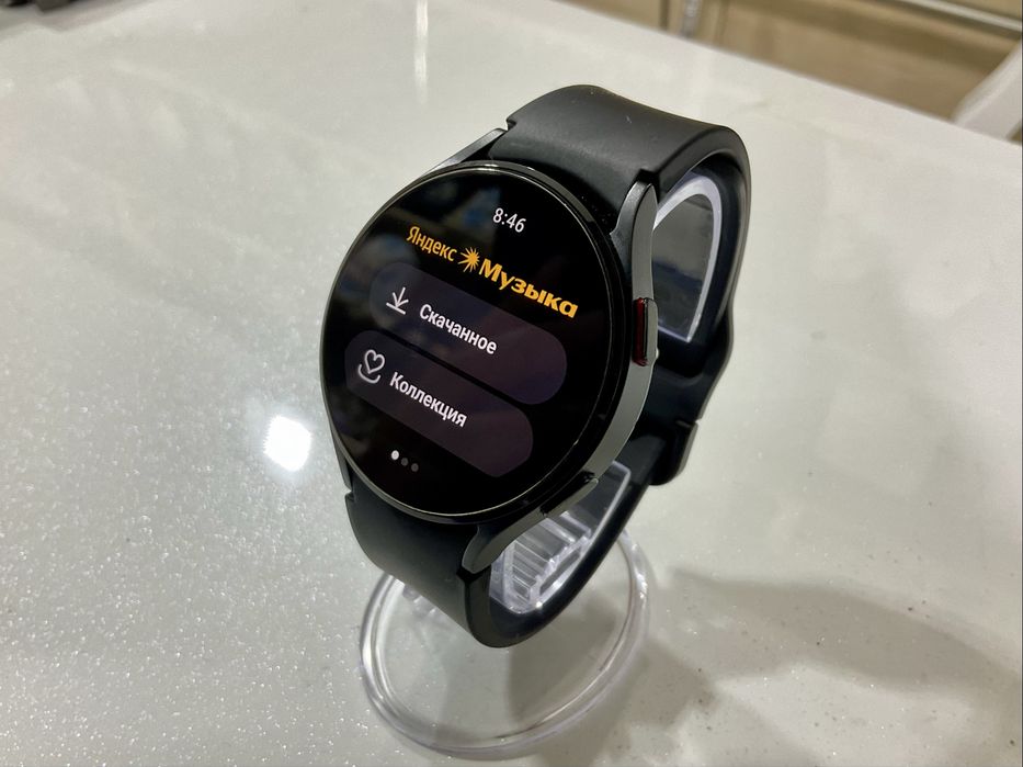 Samsung Galaxy Watch 4 LTE (E-Sim) 44-mm